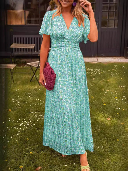 Elina – Flowing Floral Maxi Dress