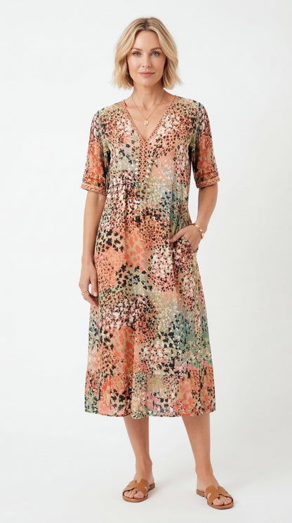 Lina | Lightweight Dress with V-Neck